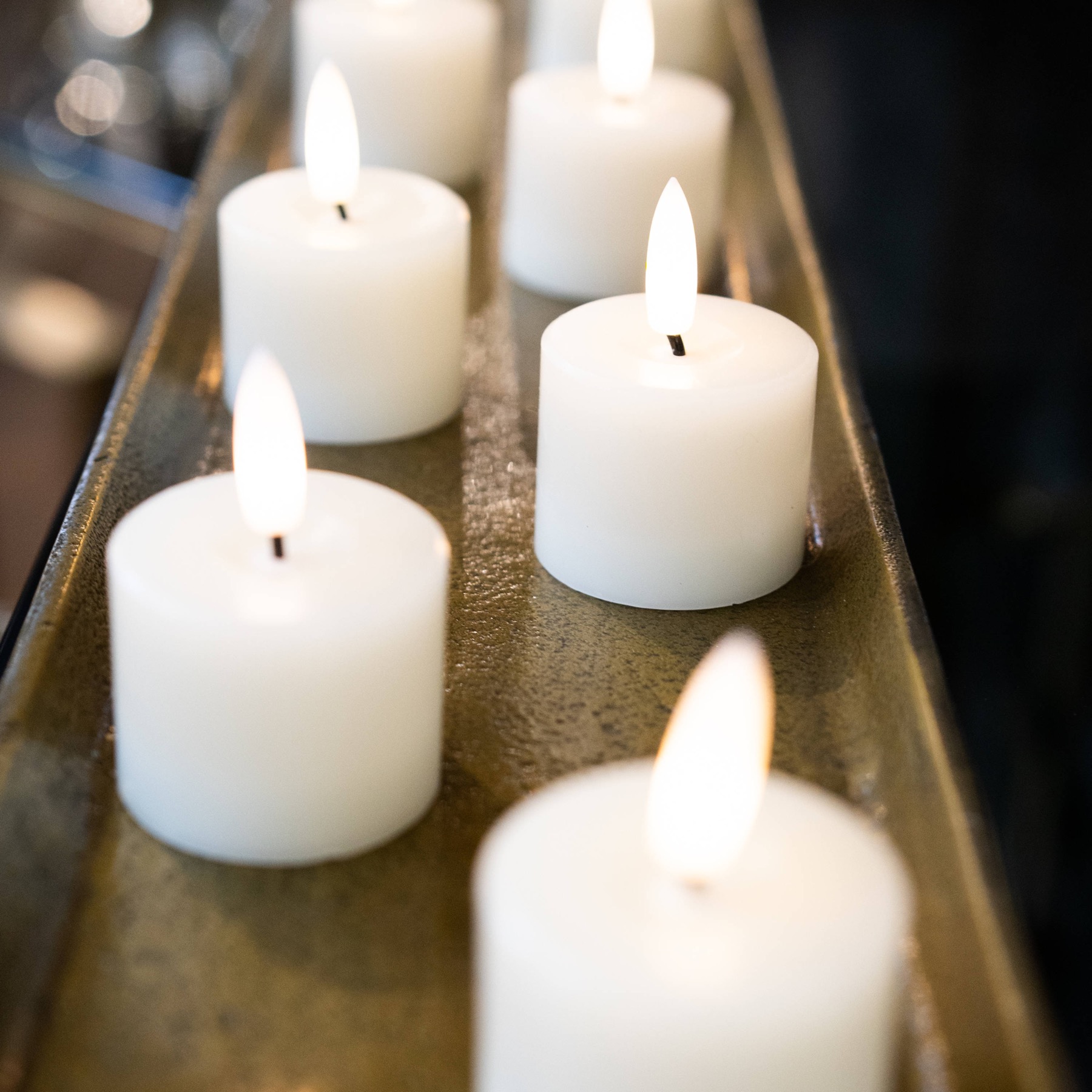 Luxe Collection Set Of 6 Natural Glow Led Tealight Candles 5 Luxe Collection Set Of 6 Natural Glow Led Tealight Candles - Image 5