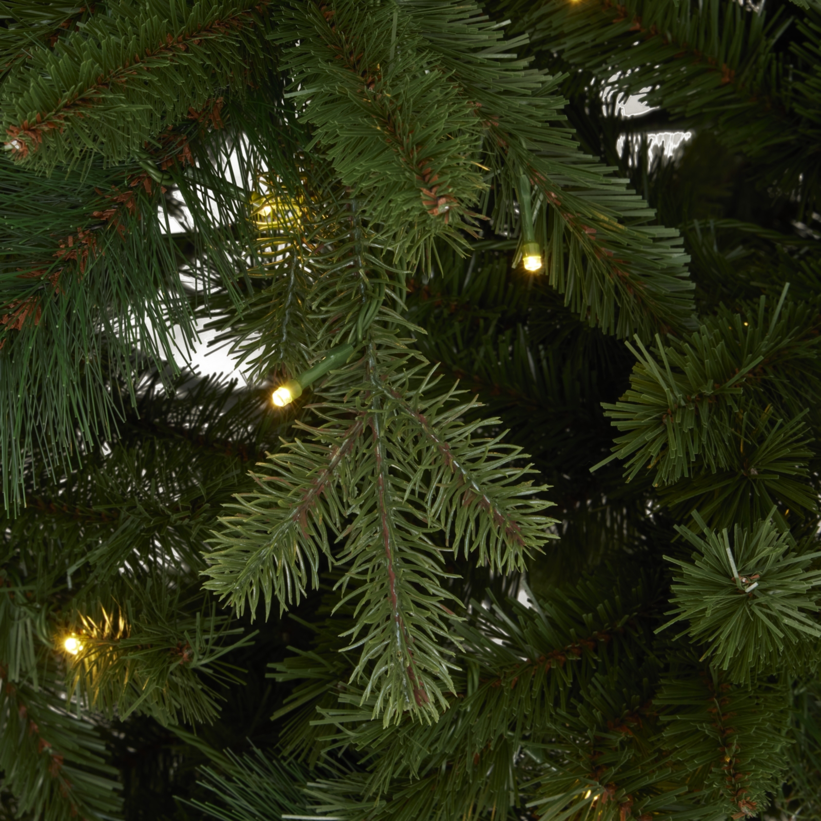 Green Forest Fir Pre-Lit 400L Led Christmas Tree - Indoorables